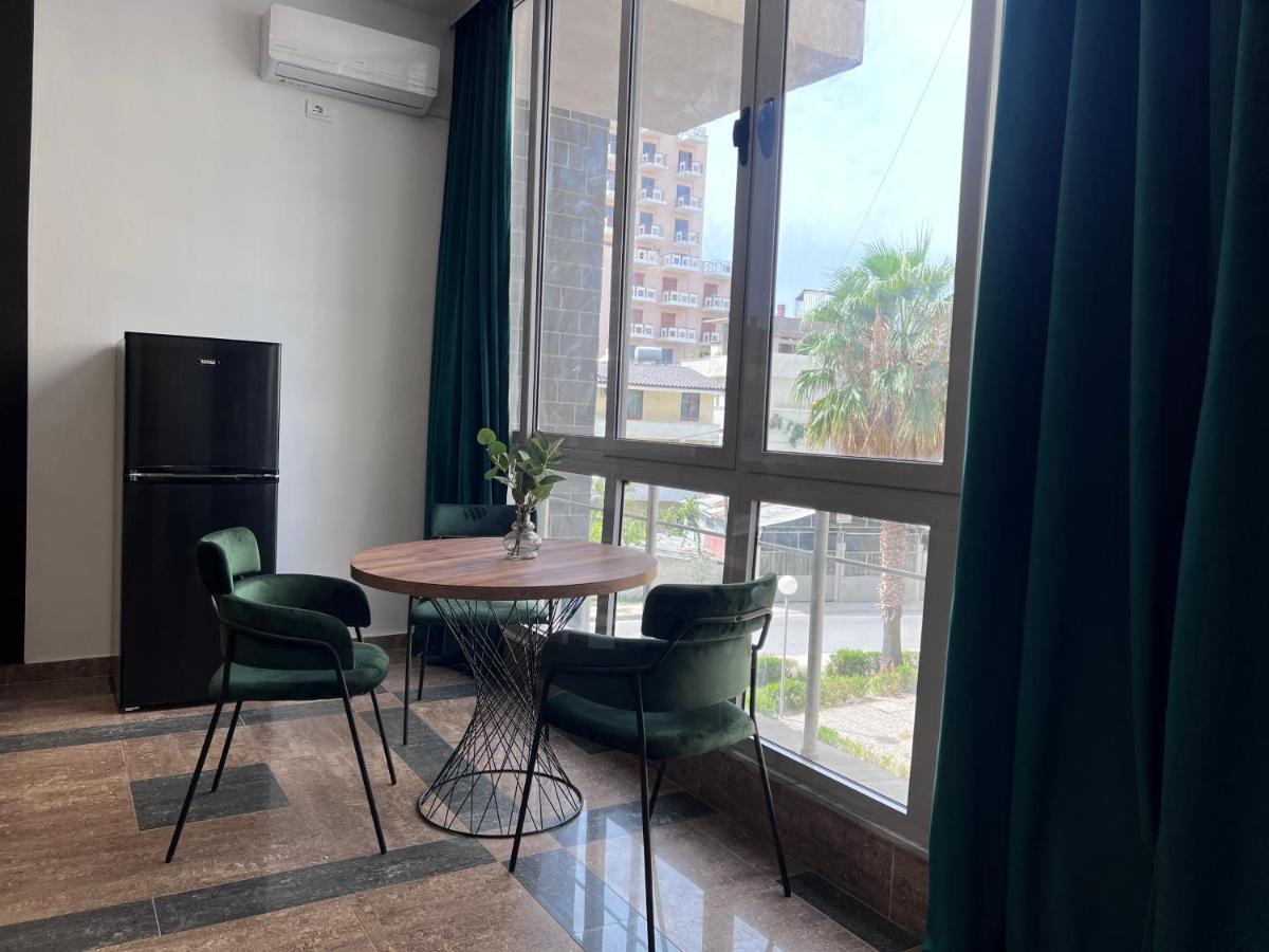 Cactus Apartments Драч Екстериор снимка