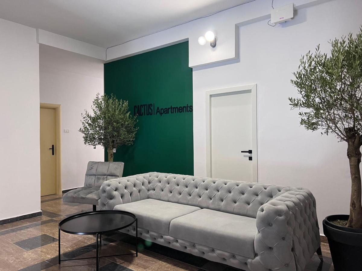 Cactus Apartments Драч Екстериор снимка